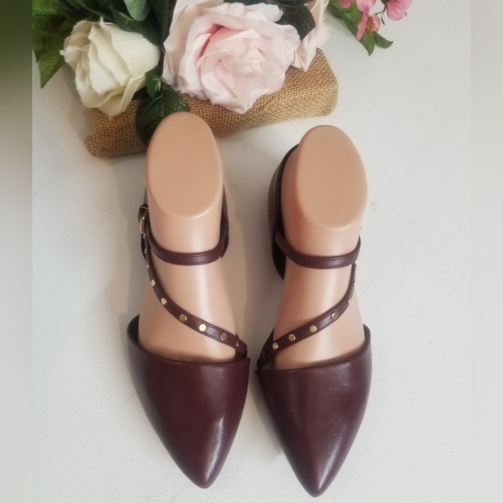 Apt. 9 Burgundy Flats with Comfort and Style